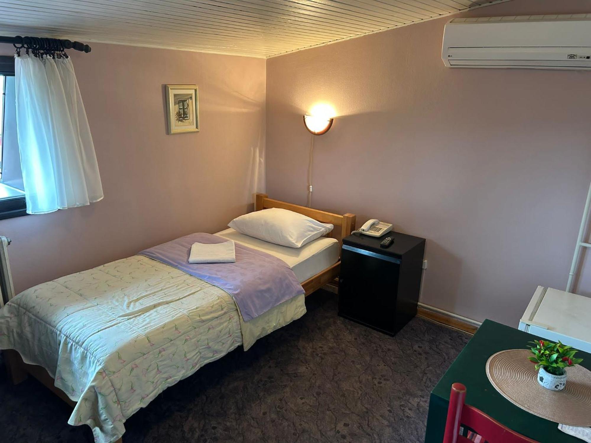 Hondo Rooms & Apartments SJJ Esterno foto