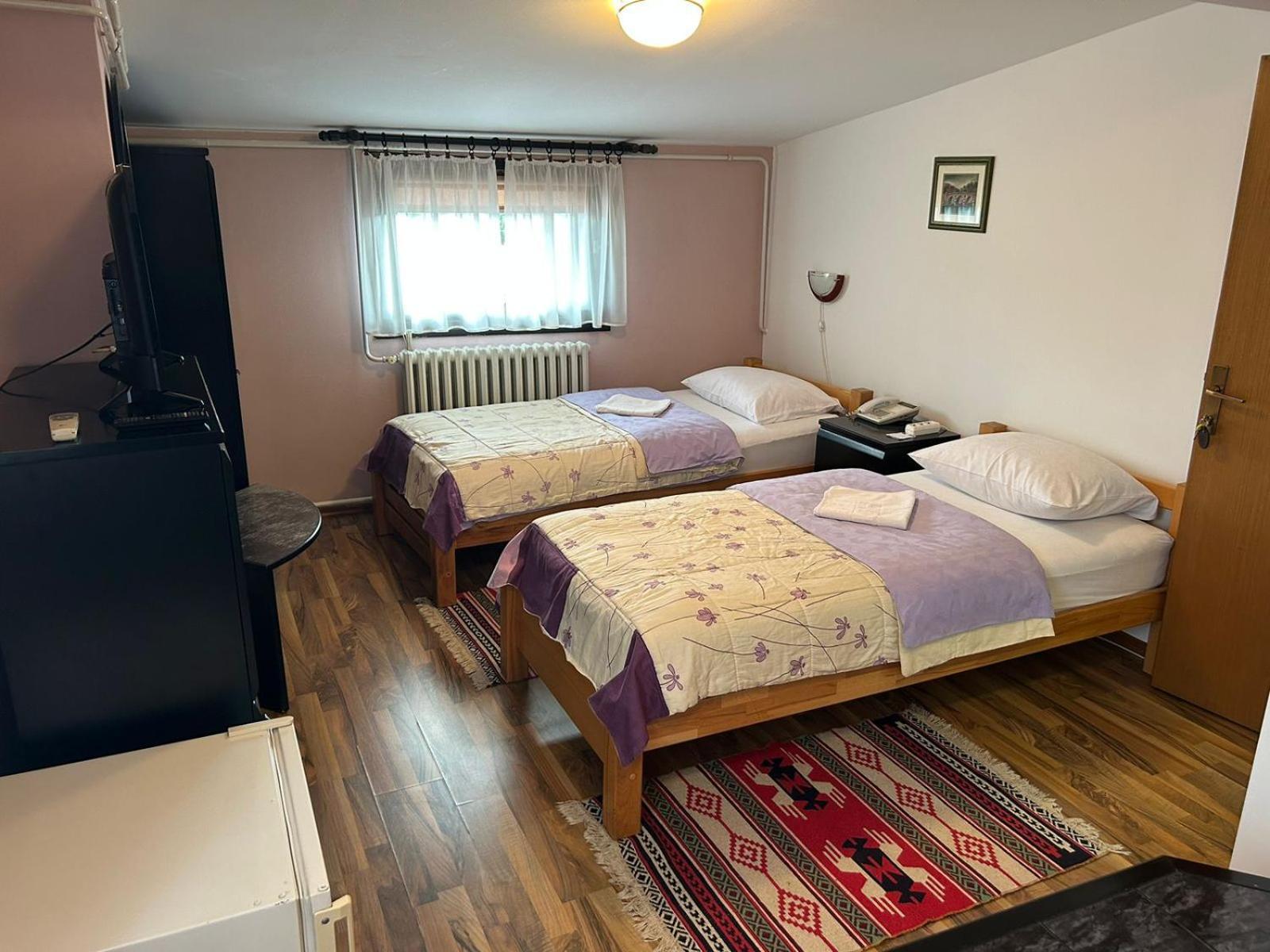 Hondo Rooms & Apartments SJJ Esterno foto