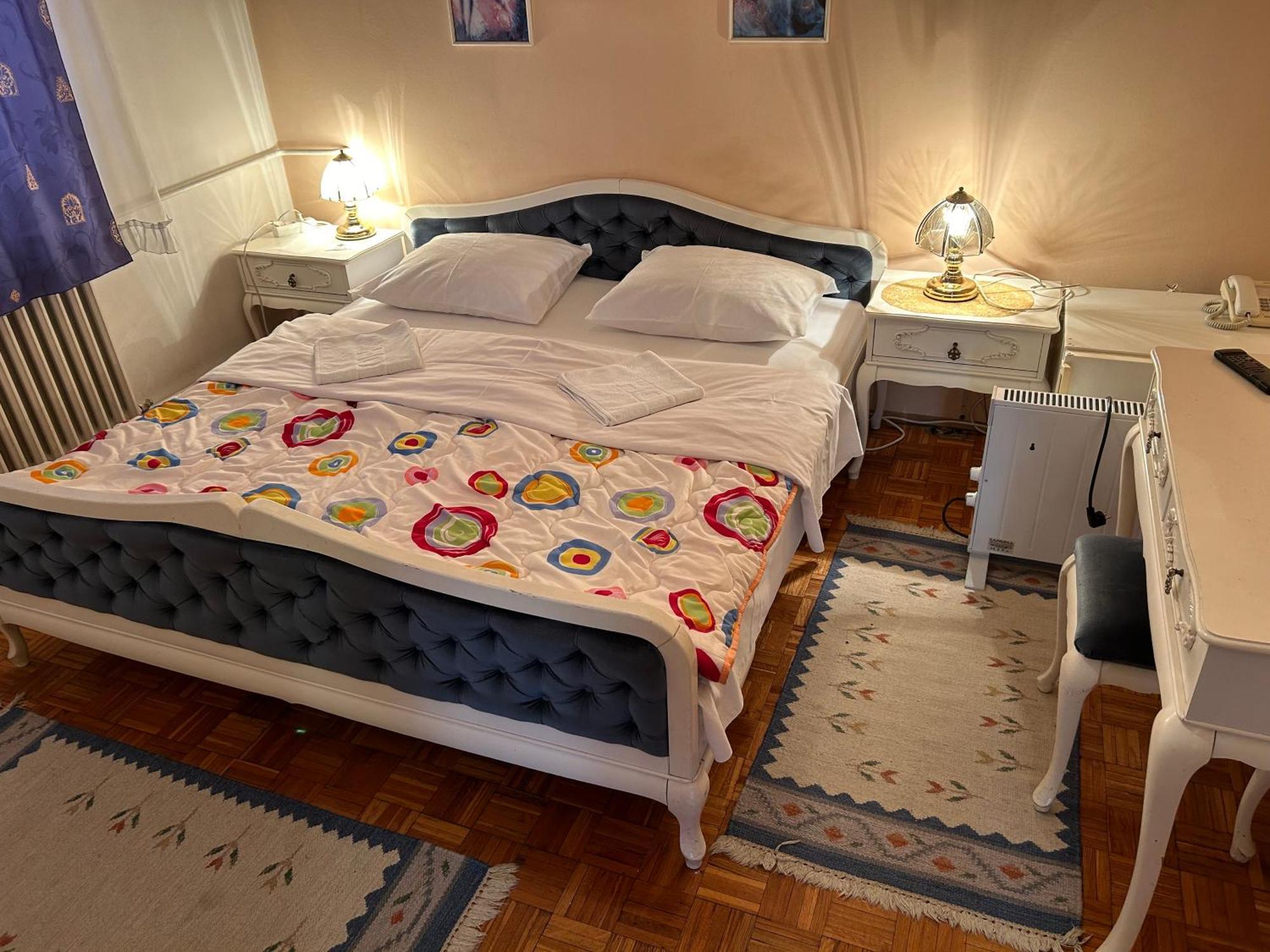 Hondo Rooms & Apartments SJJ Esterno foto
