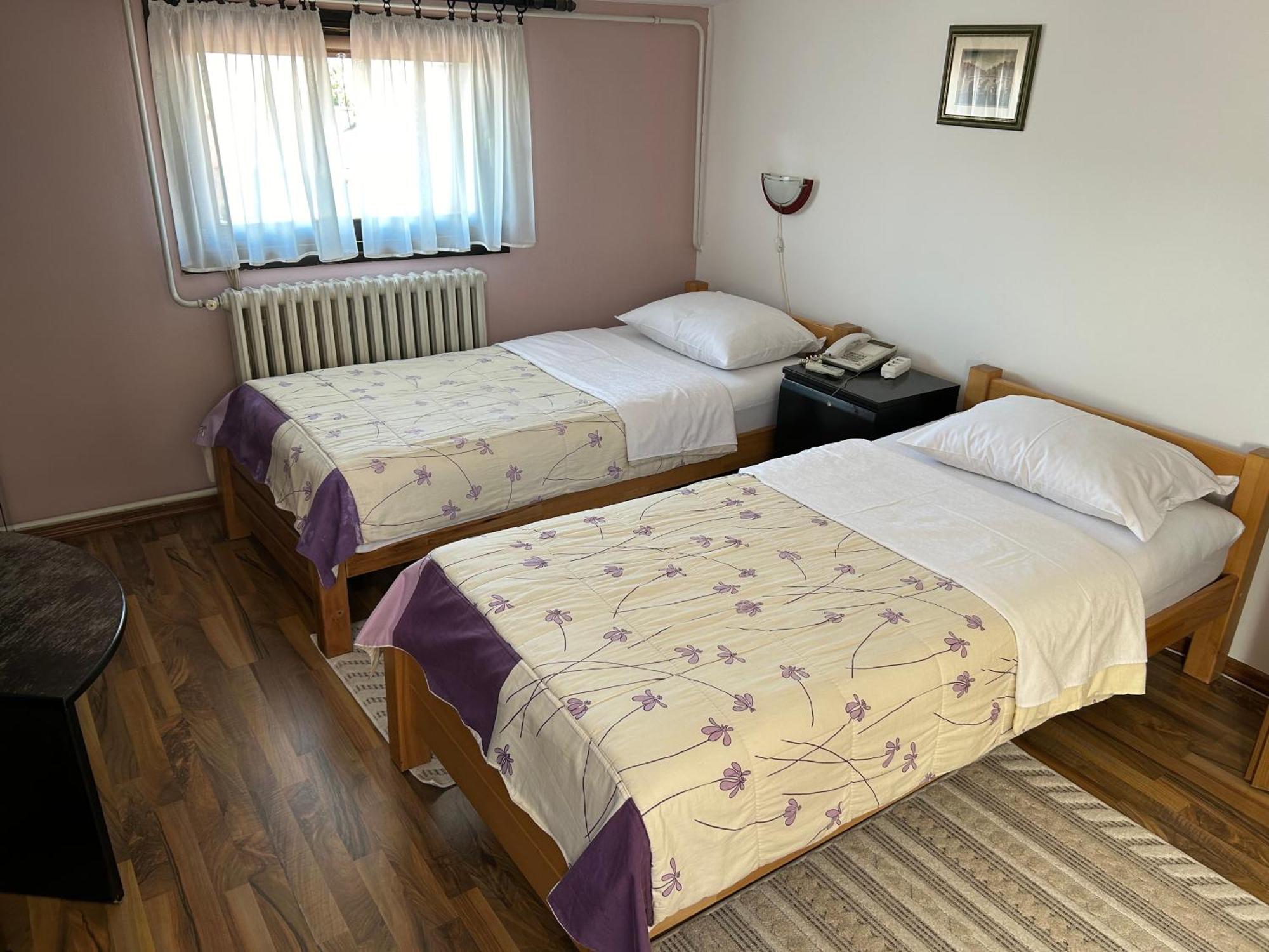 Hondo Rooms & Apartments SJJ Esterno foto